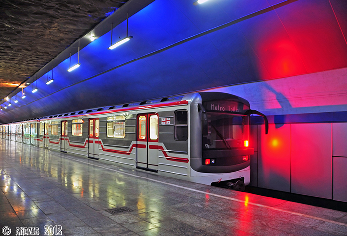 Public Transport in Georgia : Metro, Bus & Taxi Guide for Students
